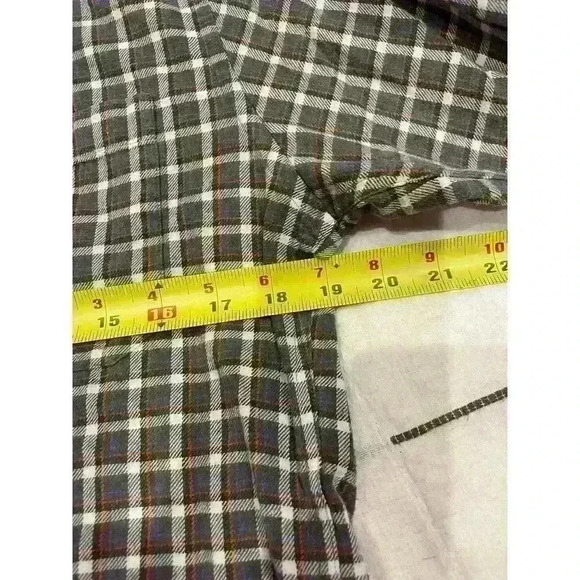 *Men's Fish Hippie Plaid Button Down, size medium - Picture 3 of 9